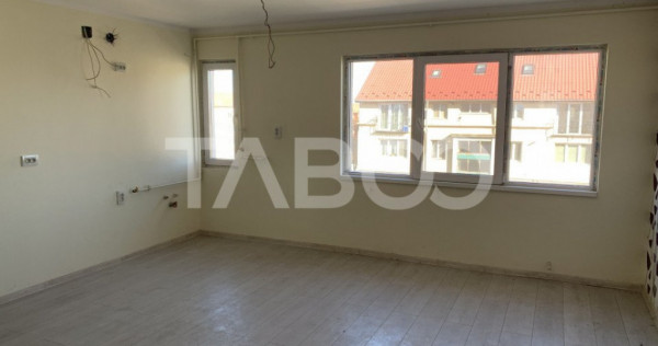 Apartament decomandat 4 camere 72 mpu 2 bai zona Mihai Vitea