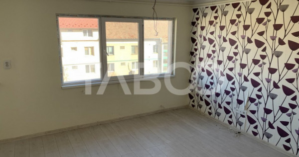 Apartament decomandat 4 camere 72 mpu 2 bai zona Mihai Vitea