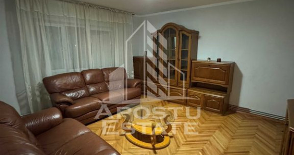 Apartament cu 4 camere, 2 bai, Zona Aradului