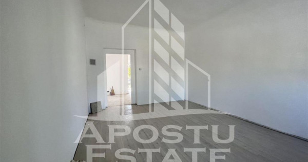 Apartament cu o camera si spatiu comercial zona Simion Ba...