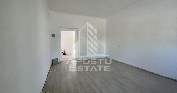 Apartament cu o camera si spatiu comercial zona Simion Ba...