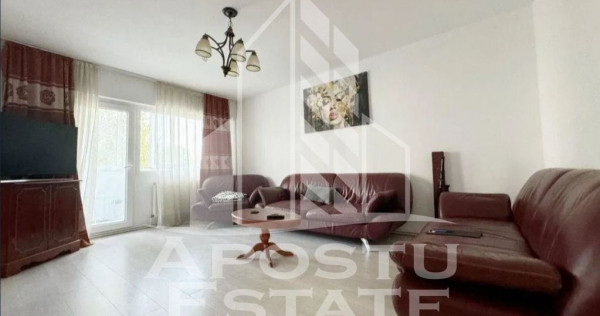 Apartament 5 camere, etaj intermediar + garaj, zona Calea...