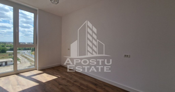 Apartament cu o camera si balcon, parcare inclusa, Toront...