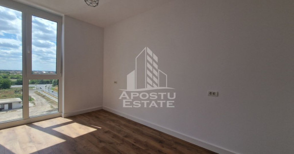 Apartament cu o camera si balcon, parcare inclusa, Toront...