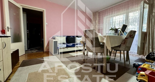 Apartament cu 2 camere, centrala proprie, etaj 1, zona Sa...