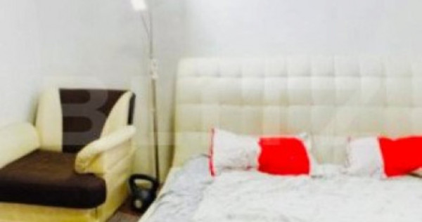 Casa cu 2 corpuri in curte, individuala, 7 camere, 150 mp,