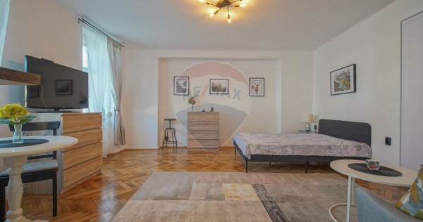 Apartament modern și cochet, la cheie, Str. Lungă