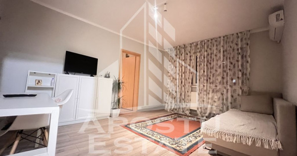 Apartament cu 3 camere, centrala proprie, etajul 2, zona ...