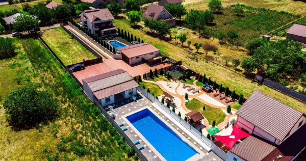 Complex Comercial de Lux &ndash; 3 Vile, Salon Evenimente și 2 Piscine