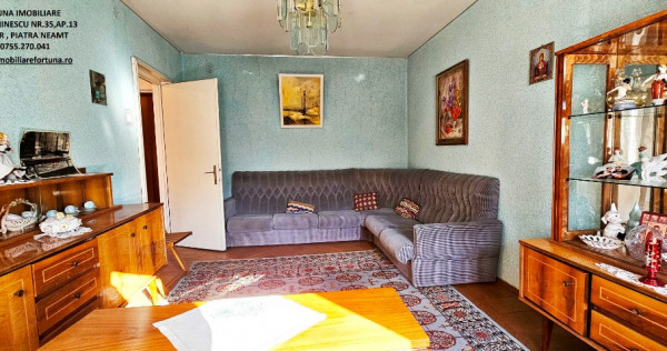 Apartament 4 camere,etaj2, in bloc Ultracentral,zona Winmark-Petrodava