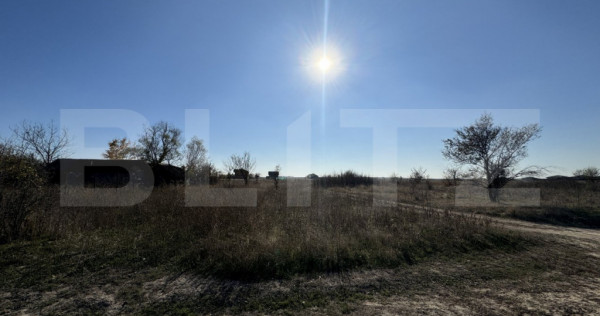 Teren intravilan cu acces la toate utilitățile, 530 mp, zo