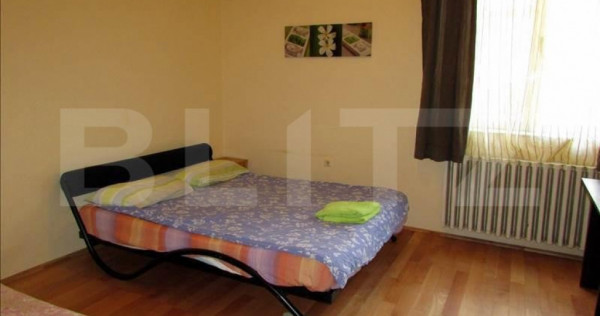 Apartament 3 camere, semidecomandat, zona strazii Horea