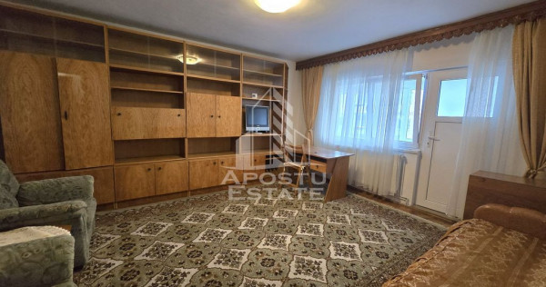 Apartament cu o camera, etaj 3, cu centrala, zona Mircea ...