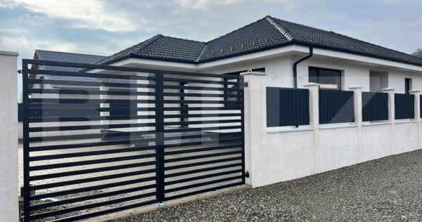 Casa de vanzare, cu 4 camere, 120 mp, zona Unirea