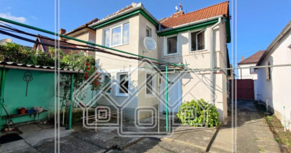 Casa de - duplex, 85 mp, singur in curte - Terezian