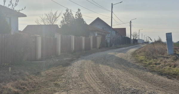 Teren lac Balotesti,electrica la hotar,gaz la 30 metri,500mp