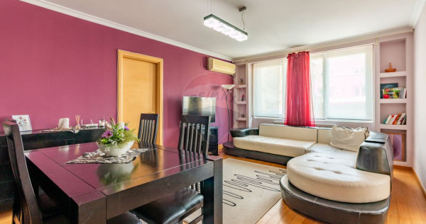 Apartament cu 3 camere de vânzare Sala Palatului/Ion Cam...