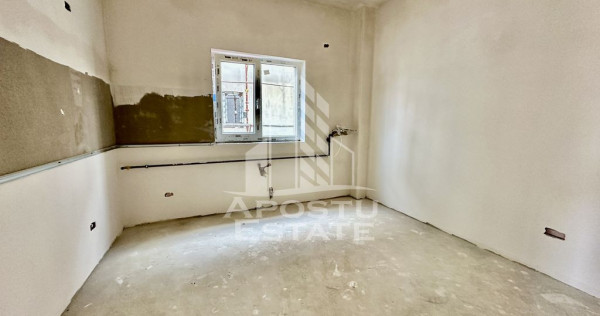 Duplex cu 5 camere in zona benzinariei Eso din Giroc