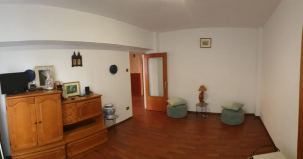 Foarte Spatios! 4 camere Cf 1, 91 mp, Calarasi - Bariera