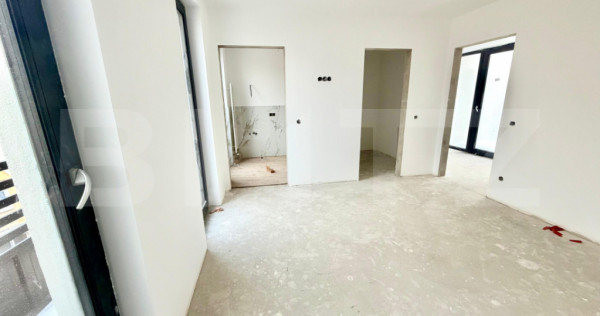 Apartament 3 camere , 101 mp , Scara interioară si Terasa ,