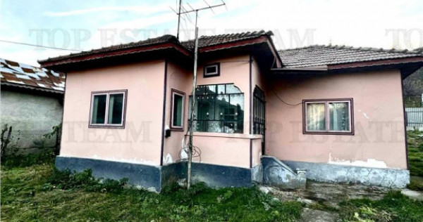 Casa 4 camere individuala cu 873 mp teren, ideal pentru inve