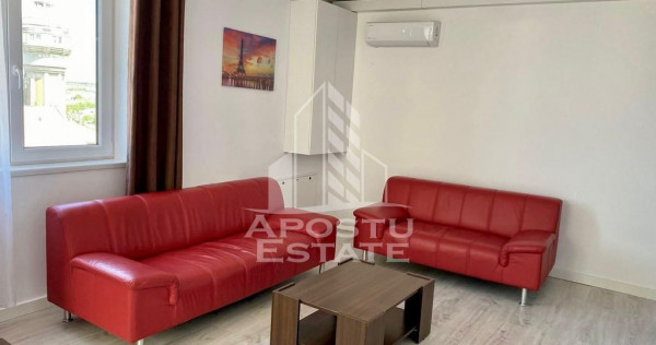 Apartament 3 camere,bloc nou,loc de parcare,zona Simion B...