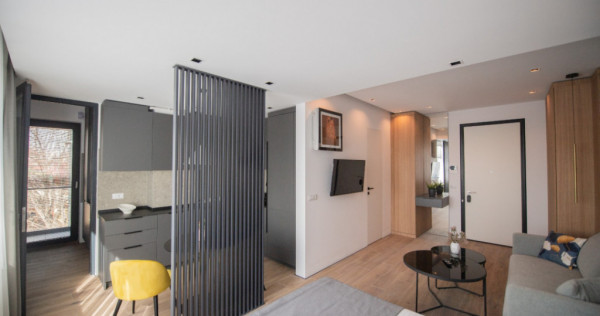 Studio de lux ultramodern centrul Constanței termen lung