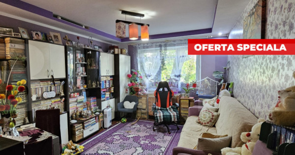 Apartament de 3 camere, decomandat, zona Garii