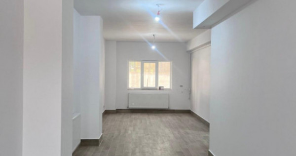 Spatiu comercial de inchiriat, 55 mp, Radauti