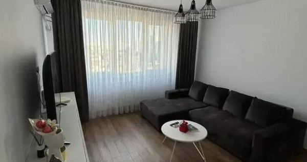 Apartament 3 camere renovat si mobilat lux Calea Grivitei...