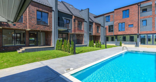 Vânzare Vilă cu 5 camere, curte si parcare de vânzare ...