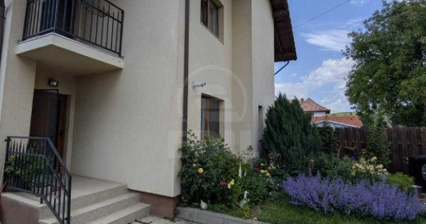 Casă tip duplex cu 4 camere în zona Gilau, teren 250 mp.