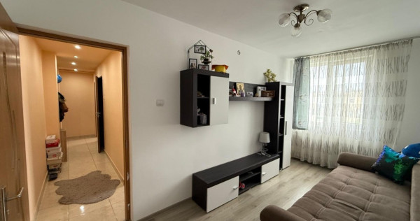 Ocazie! Apartament 3 camere – 38 mp – complet renovat, mobilat și util