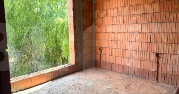 De vanzare duplex 4 camere, inca in stadiu de constructie