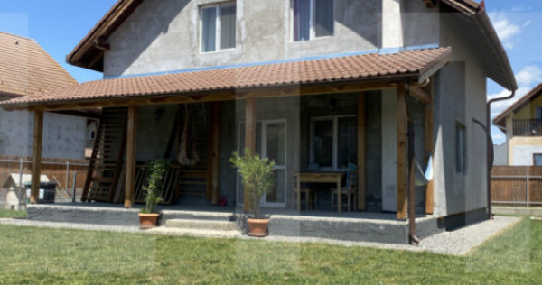 Vânzare sau schimb – Casă cu 4 camere, ideală pentru fa
