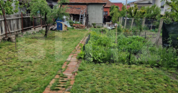 Proprietate de vanzare, cu 2 camere, 46 mp, zona Dambul Rotu