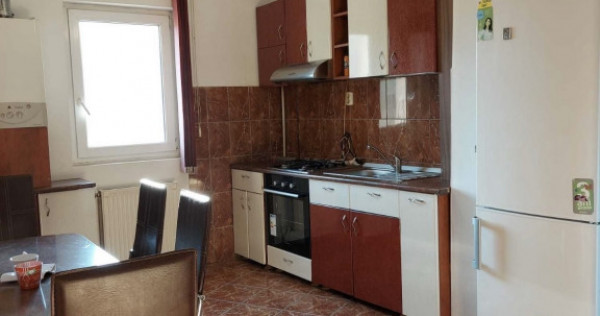 Apartament cu 2 camere, decomandat, Cetate-Mercur