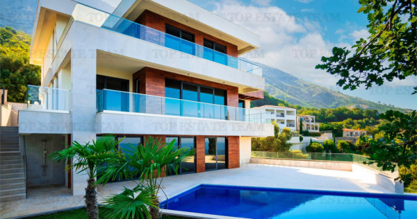 Vila de in Budva Muntenegru