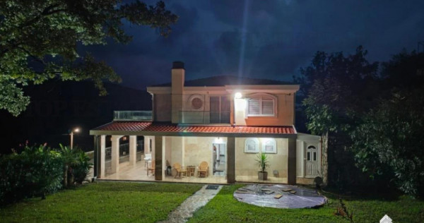 Casa de in Budva Muntenegru