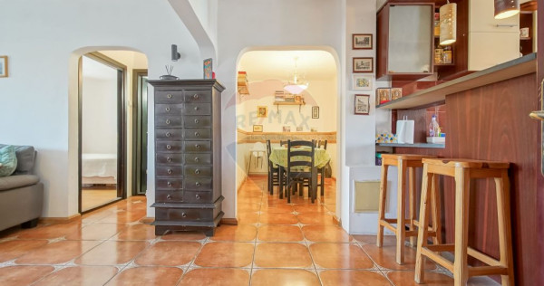 De vanzare 4 camere Racadau-zona Parcul Trandafirilor