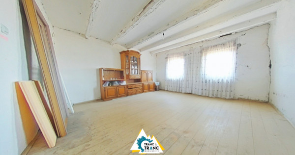 Casă spațioasă cu 3 camere în comuna Vladimirescu – aproape de Arad