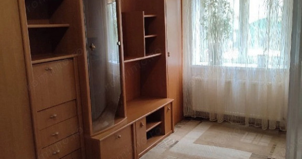 1 camera in zona Buziasului