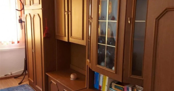 1 camera in zona Steaua