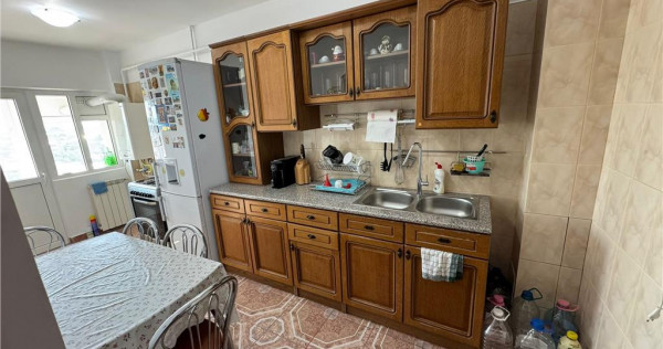 Apartament 3 camere, mobilat si utilat, ultracentral, etaj 9