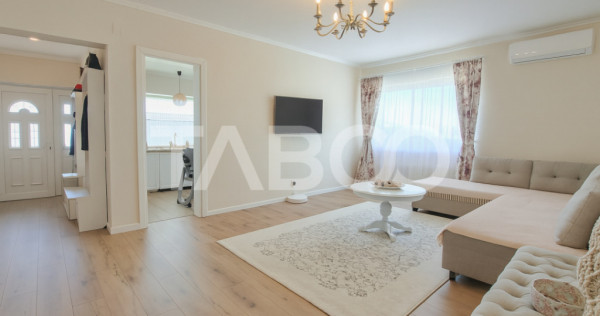 Casa moderna de vanzare in zona Dealul Sibiului din Sura Mar