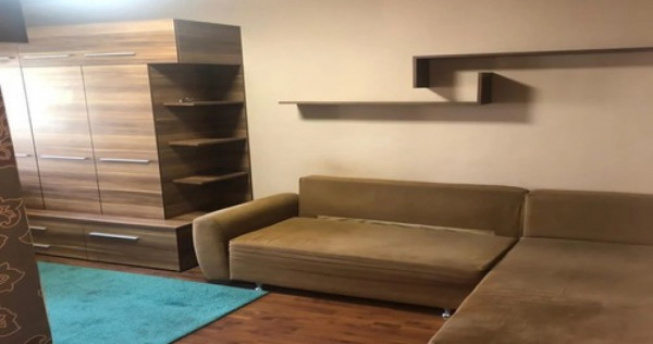 1 camera in zona Soarelui