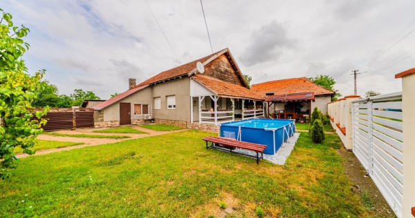 Casa individuala de vanzare in Iratosu 0% COMISION CUMPAR...