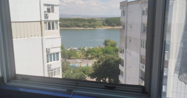 Apartament 3 camere zona ultracentral ,vedere la Dunare