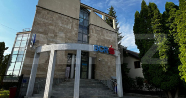 ???? Spațiu comercial de prestigiu &icirc;n centrul Becleanului