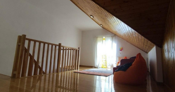 Apartament 4 camere, decomandat - zona Tohanu Nou.